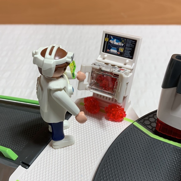 E-Rangers Turbo Jet w/Launch Pad - 5150 by Playmobil Future Planet - Picture 5 of 16